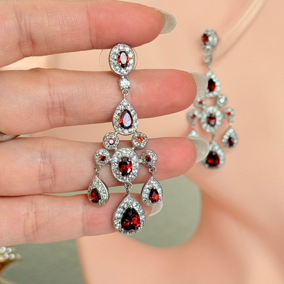 ⚜️ Elegant Silver and Red Chandelier Earrings - Picture 7 of 8